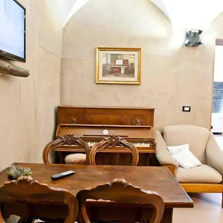 Lovingenoa Natural Light Apartment