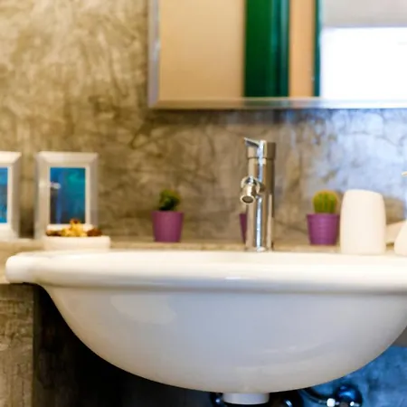 Lovingenoa Natural Light Apartment Genoa