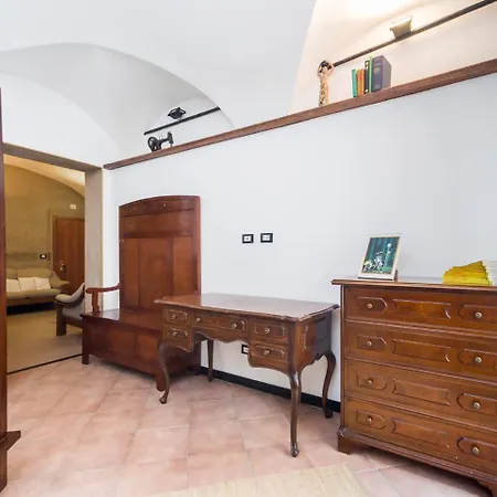 Lovingenoa Natural Light Apartment *
